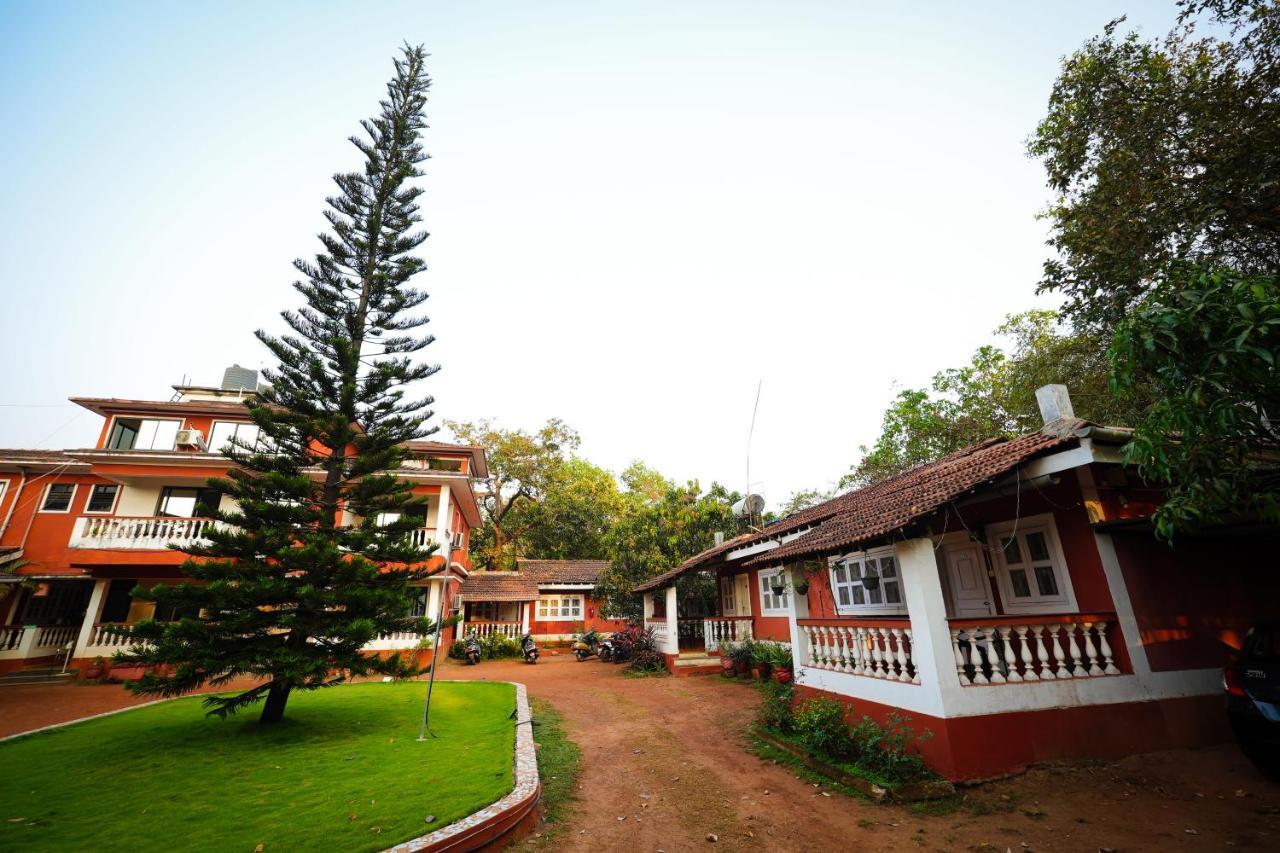 Nomadgao Vila Nova - Comfort, Great Views, Fast Wifi & Interesting People Anjuna Bagian luar foto